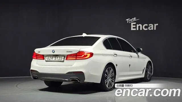 BMW 5 серии 2018 thumb 2