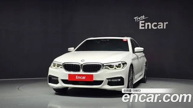 BMW 5 серии 2018 thumb 3