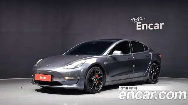 Tesla Model 3 2019 1