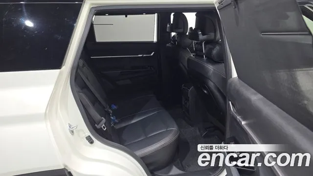 KG_Mobility_Ssangyong Torres 2024 thumb 11