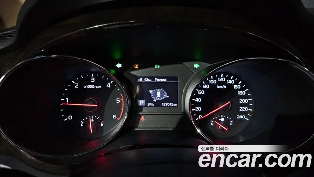 Kia Carnival 2018 thumb 8