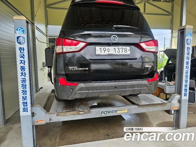 KG_Mobility_Ssangyong KORANDO 2014 thumb 2