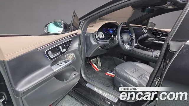Mercedes-Benz EQE 2023 thumb 10