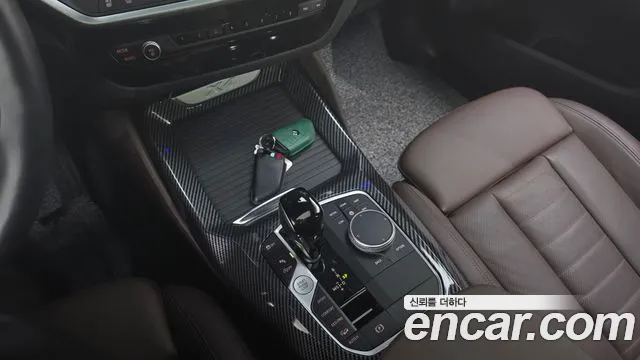BMW X4 2022 thumb 8