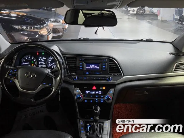 Hyundai Avante 2016 thumb 7
