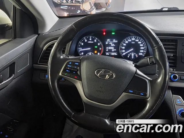 Hyundai Avante 2016 thumb 8