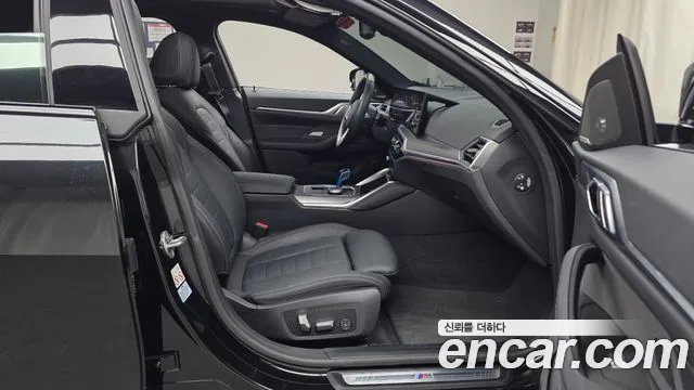 BMW i4 2022 thumb 10