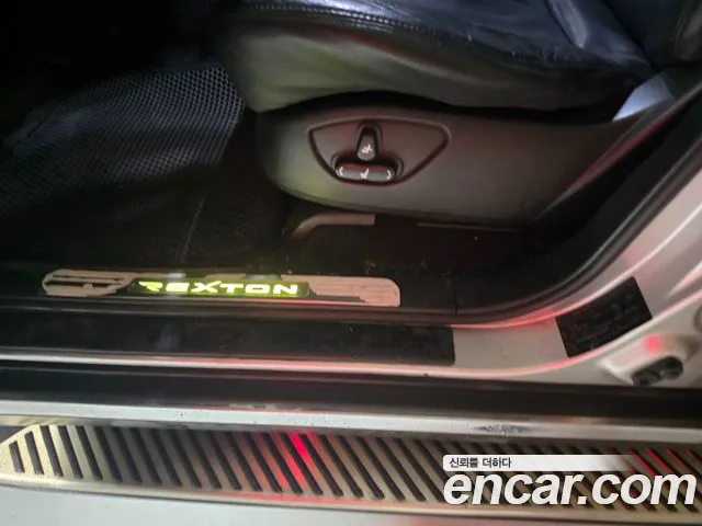 KG_Mobility_Ssangyong Rexton 2013 thumb 3