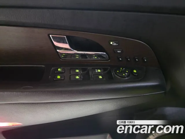 KG_Mobility_Ssangyong Rexton 2013 thumb 4