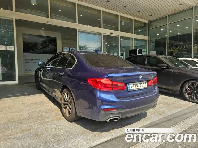 BMW 5-Series 2018 thumb 3
