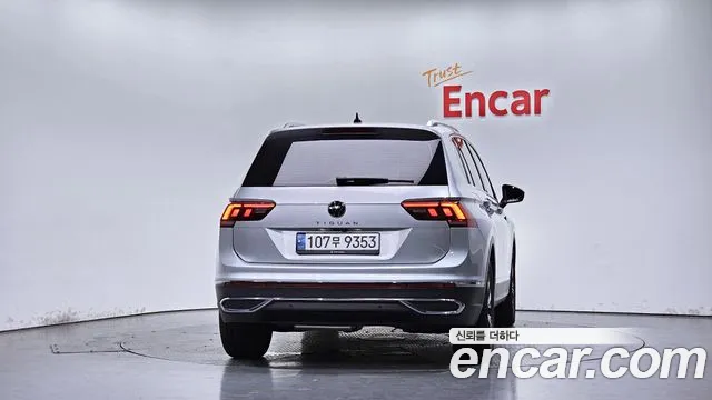 Volkswagen Tiguan 2021 thumb 3