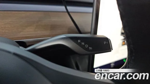 Tesla Model Y 2024 thumb 8