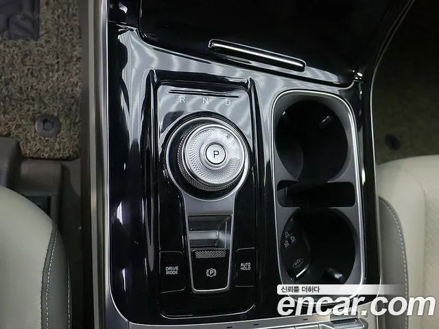 Kia Carnival 2021 thumb 10