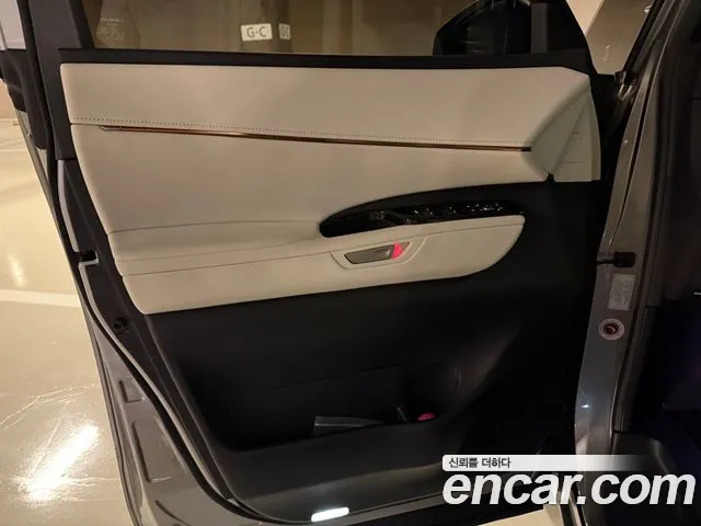 Lexus LM 2025 thumb 9