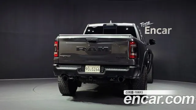 Dodge Ram Pick Up 2022 thumb 4