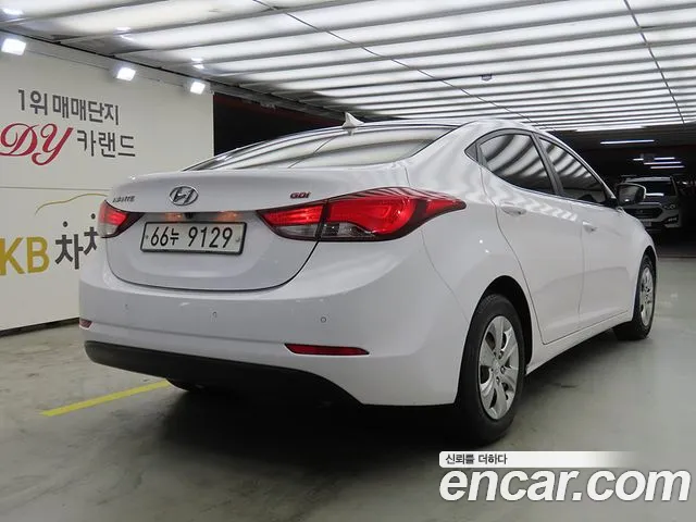 Hyundai Avante 2015 thumb 4