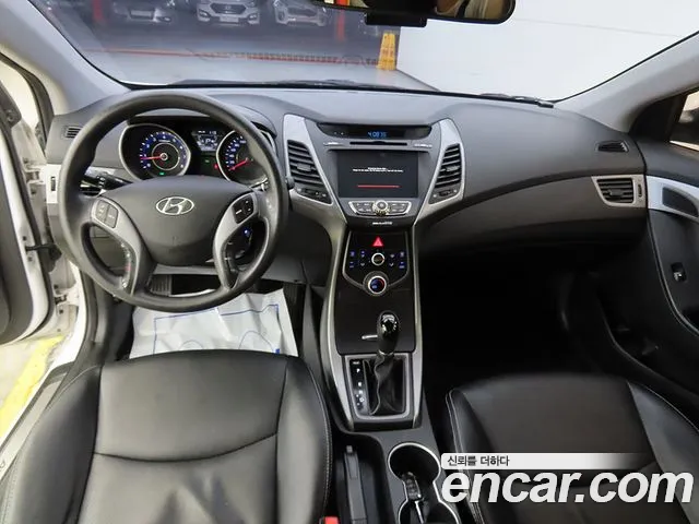 Hyundai Avante 2015 thumb 7