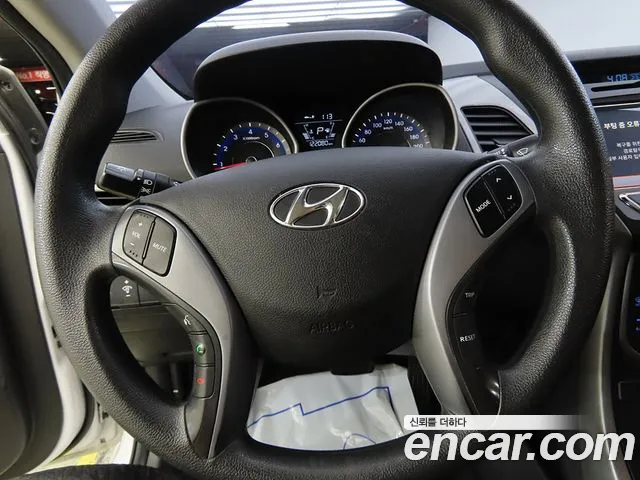 Hyundai Avante 2015 thumb 8