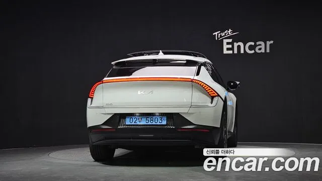 Kia EV6 2022 thumb 4