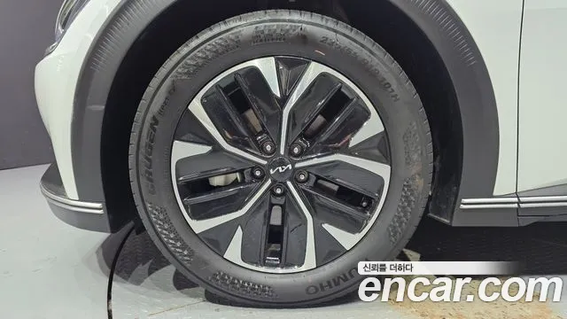 Kia EV6 2022 thumb 5