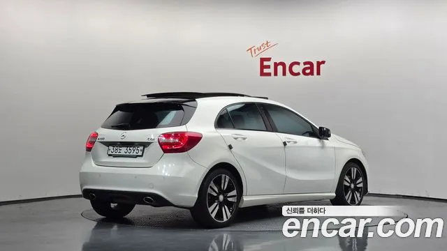 Mercedes-Benz A-Класс 2015 thumb 2