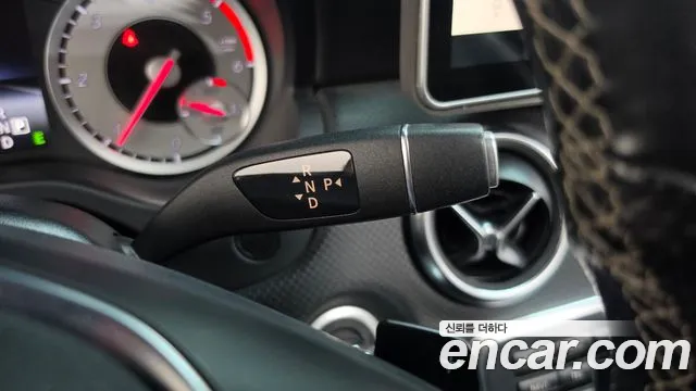 Mercedes-Benz A-Класс 2015 thumb 9