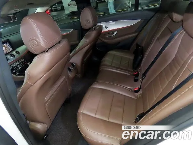 Mercedes-Benz E-Класс 2018 thumb 7