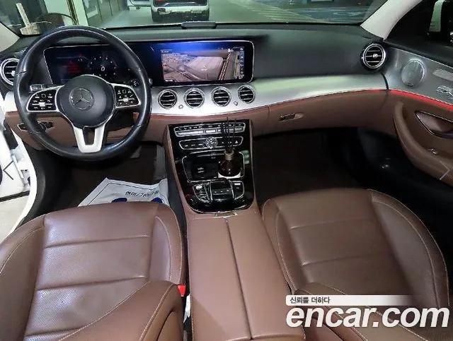 Mercedes-Benz E-Класс 2018 thumb 10