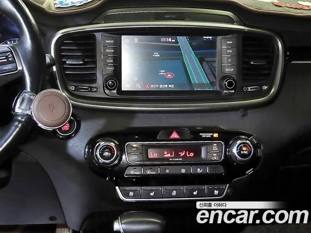 Kia Sorento 2018 thumb 10