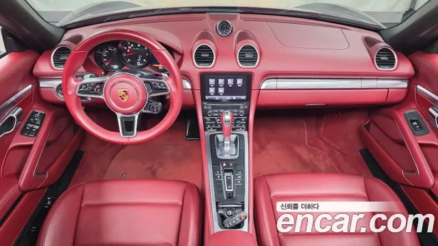 Porsche Cayman 2019 thumb 7