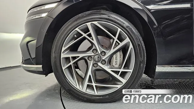Genesis G90 2022 thumb 5