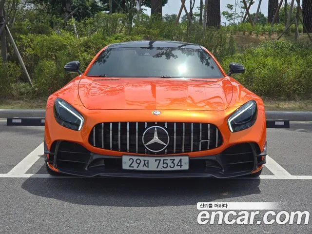 Mercedes-Benz AMG GT 2017 thumb 2