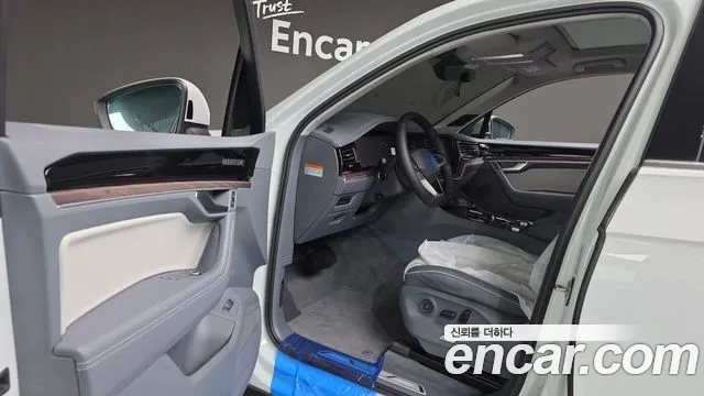Volkswagen Touareg 2025 thumb 10