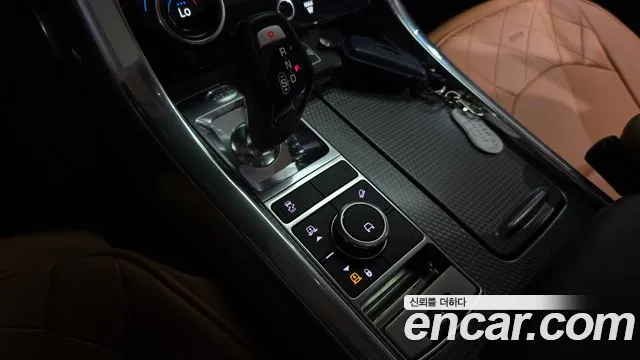 Land Rover Range Rover Sport 2019 thumb 8