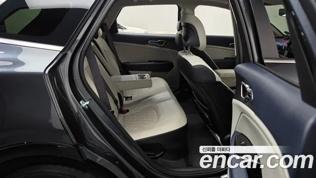 Kia Sportage 2023 thumb 10