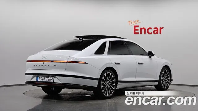 Hyundai Grandeur 2023 thumb 2