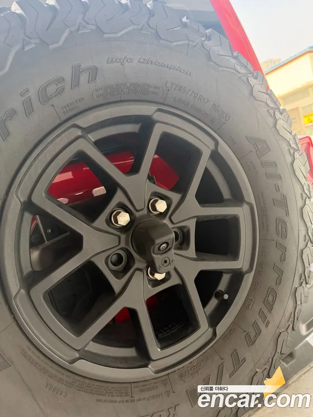 Jeep Wrangler 2025 thumb 7