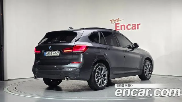 BMW X1 2022 thumb 2