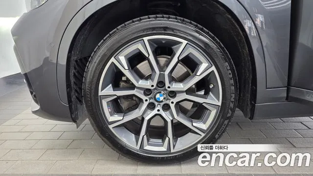 BMW X1 2022 thumb 5
