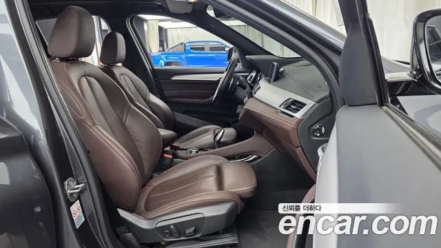 BMW X1 2022 thumb 11