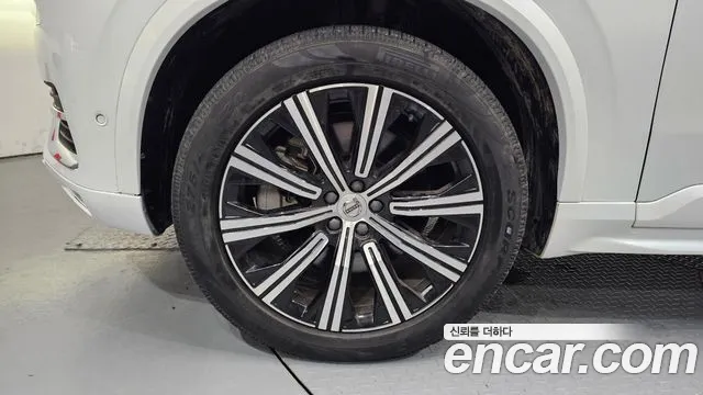 Volvo XC90 2020 thumb 5