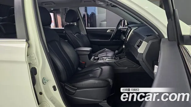 KG_Mobility_Ssangyong Rexton 2018 thumb 10