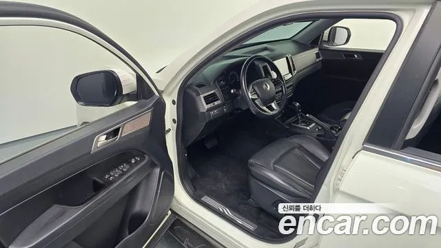 KG_Mobility_Ssangyong Rexton 2018 thumb 11