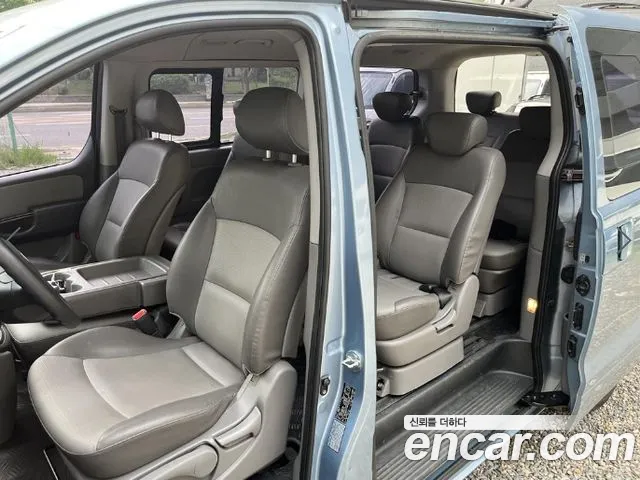 Hyundai Starex 2009 thumb 6