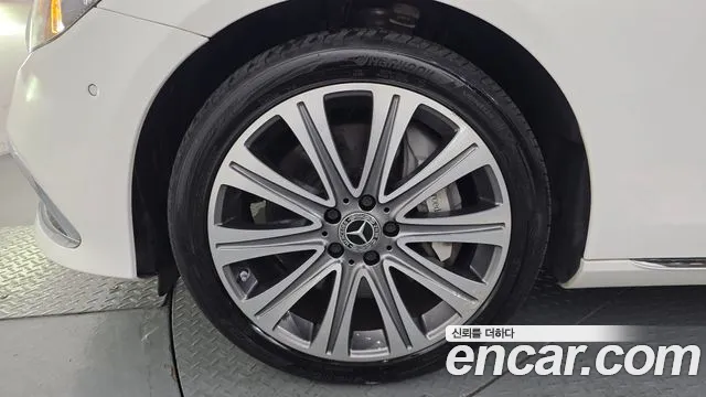 Mercedes-Benz E-Класс 2021 thumb 5