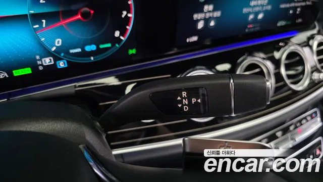 Mercedes-Benz E-Класс 2021 thumb 9