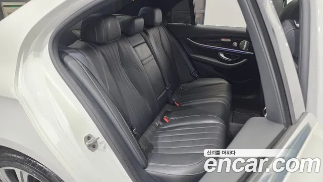 Mercedes-Benz E-Класс 2021 thumb 12