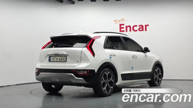 Kia Niro 2022 thumb 2