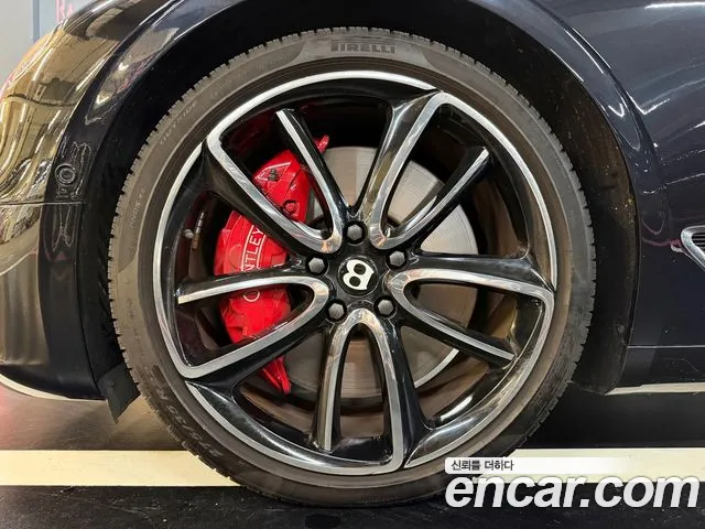 Bentley Continental 2019 thumb 7
