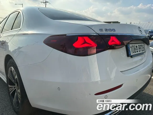 Mercedes-Benz E-Класс 2024 thumb 2